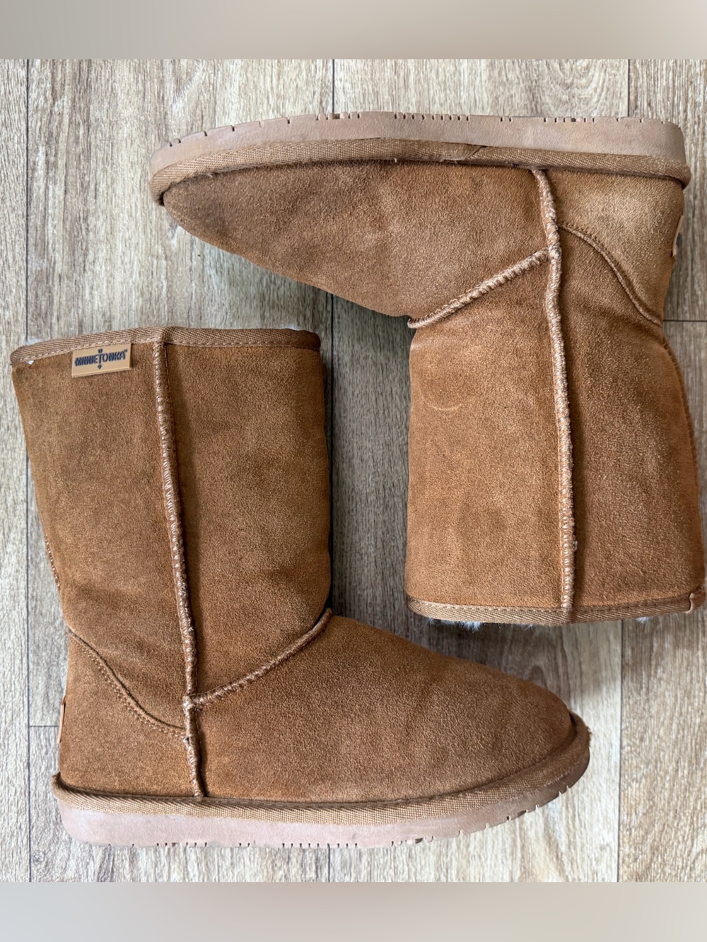 Minnetonka Genuine Sheepskin Suede Mid Calf Boots Chestnut Size 7M